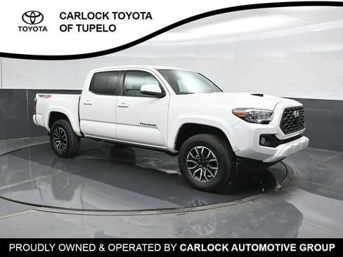 Used 2022 Toyota Tacoma TRD Sport AWD/4WD image 6