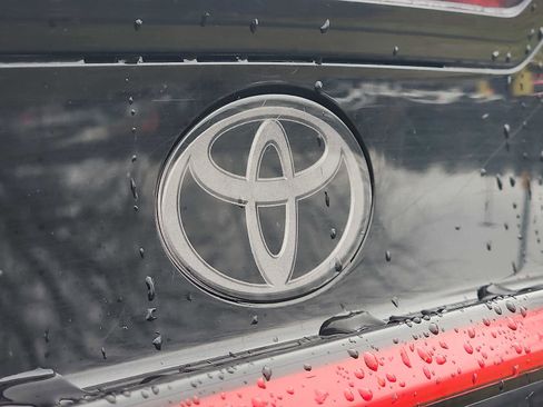 Used 2023 Toyota Prius XLE image 28