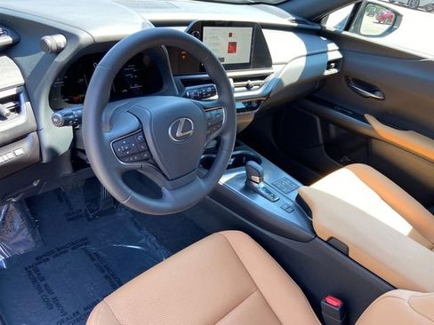 Certified 2025 Lexus UX 300h AWD w/ Accessory Package (Z1) image 23