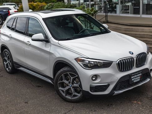 Used 2018 BMW X1 xDrive28i AWD/4WD image 2