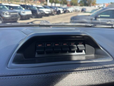 Used 2021 Ford Ranger Lariat w/ Tremor Off-Road Package AWD/4WD image 12