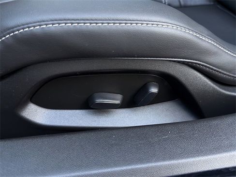 Certified 2024 Chevrolet Corvette Stingray Coupe w/ 1LT image 23