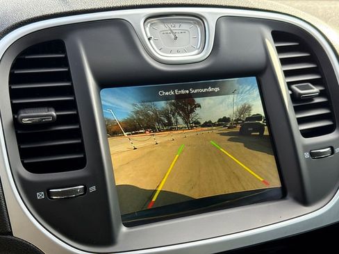 Used 2023 Chrysler 300 Touring L RWD image 22