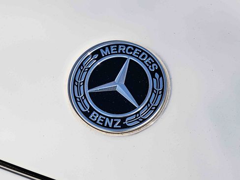 Used 2022 Mercedes-Benz GLB 250 GLB 250 image 32