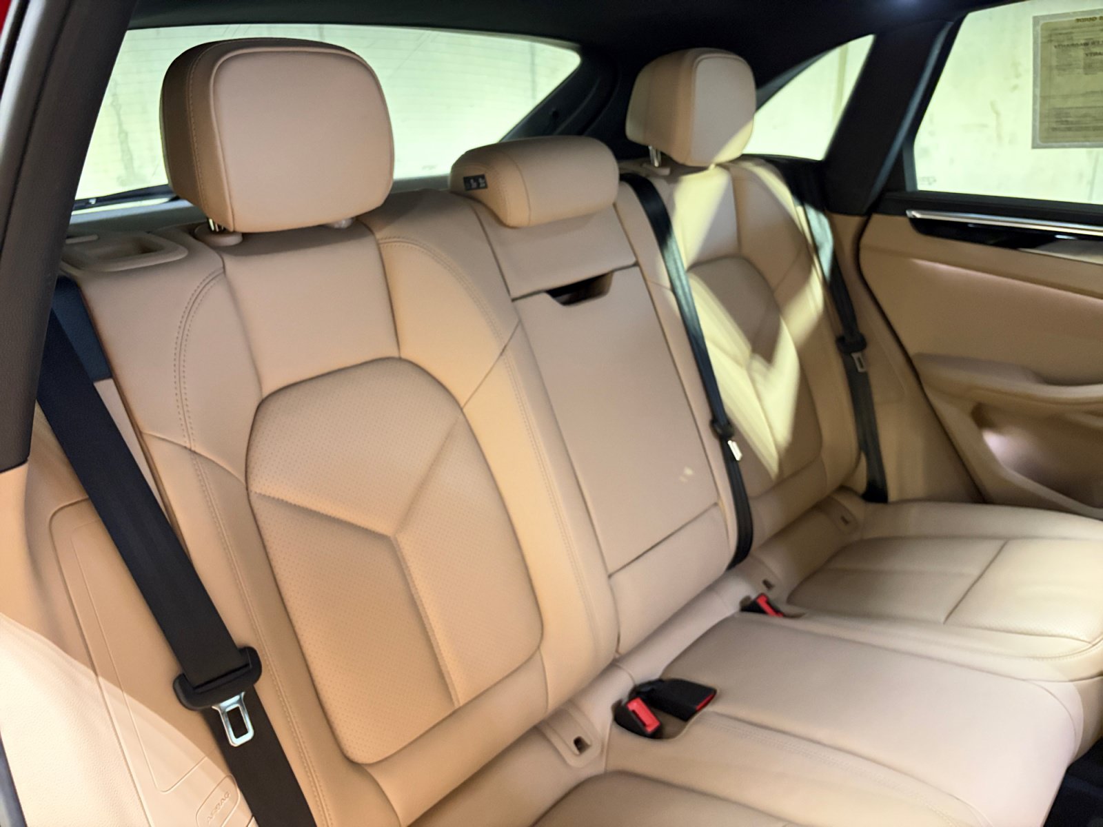Certified 2023 Porsche Macan S AWD/4WD image 27
