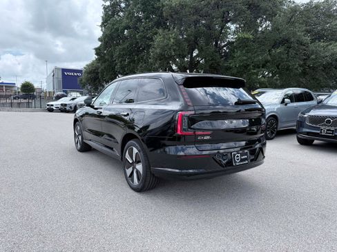 New 2026 Volvo EX90 Plus AWD/4WD image 4