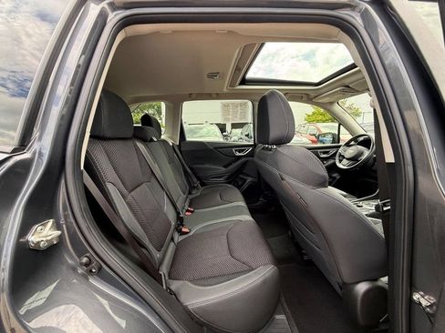Used 2020 Subaru Forester Premium AWD/4WD image 11