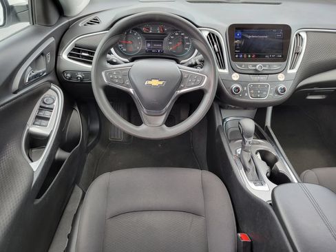 Used 2024 Chevrolet Malibu LT FWD image 16