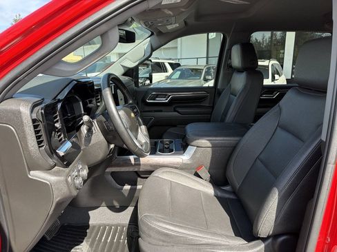 Used 2024 Chevrolet Silverado 2500 LTZ w/ LTZ Convenience Package AWD/4WD image 43