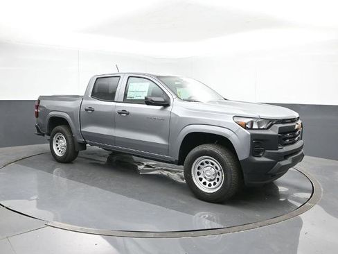 New 2026 Chevrolet Colorado W/T image 7