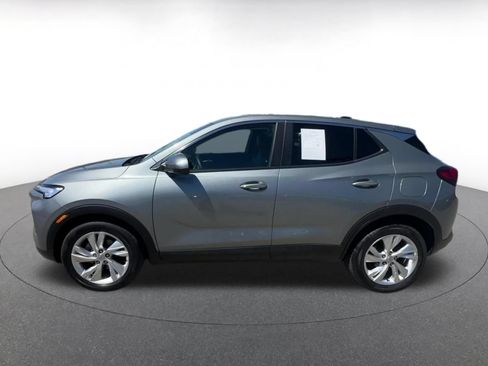 Used 2025 Buick Encore GX Preferred FWD image 9