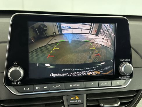 Used 2024 Nissan Altima 2.5 SV image 21