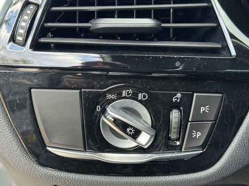 Used 2022 BMW 540i xDrive w/ Executive Package image 18