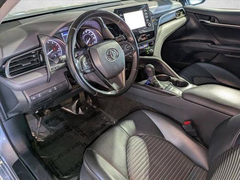 Used 2022 Toyota Camry SE w/ Carpet Mat Package (TMS) FWD image 10