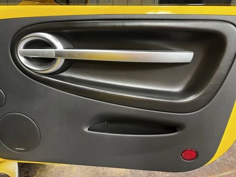 Used 2003 Chevrolet SSR w/ Preferred Equipment Group image 19