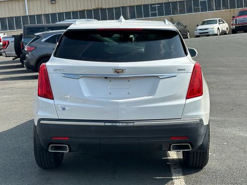 Used 2017 Cadillac XT5 Luxury w/ Driver Awareness Package FWD image 7