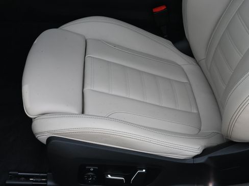 Used 2025 BMW 440i xDrive Convertible w/ Premium Package AWD/4WD image 29