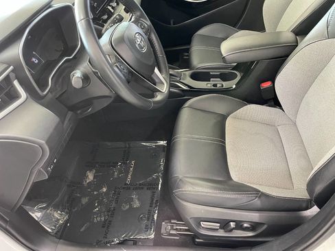 Used 2023 Toyota Corolla XSE w/ Carpet Mat Package (TMS) image 17