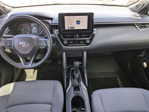 Used 2023 Toyota Corolla Cross AWD Hybrid w/ Moonroof Package image 14