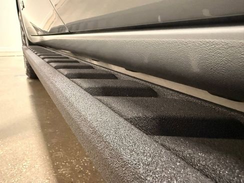 Used 2023 GMC Sierra 1500 AT4 w/ AT4 Premium Package image 12