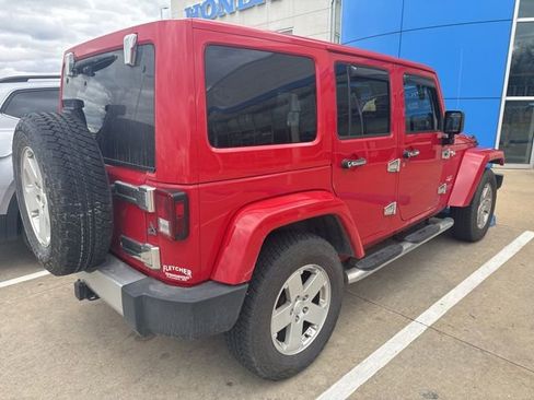 Used 2012 Jeep Wrangler Unlimited Sahara w/ Max Tow Pkg image 4