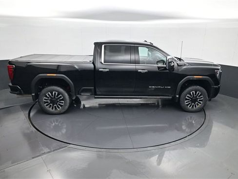 New 2026 GMC Sierra 3500 Denali Ultimate image 16
