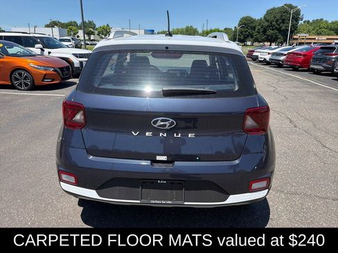 Certified 2025 Hyundai Venue Limited FWD image 5