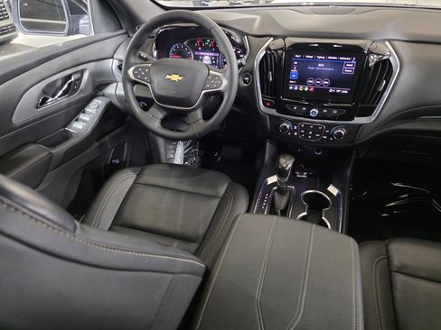 Used 2022 Chevrolet Traverse LT image 21