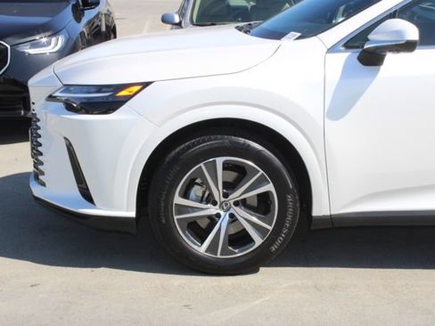 Certified 2025 Lexus RX 350 Premium w/ Accessory Package (K3) FWD image 4