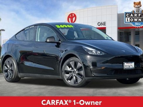 Used 2025 Tesla Model Y Long Range image 2