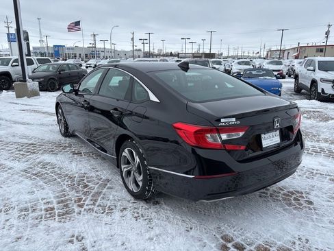 Used 2018 Honda Accord EX image 7