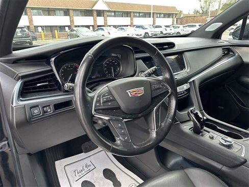 Certified 2022 Cadillac XT5 Premium Luxury image 47