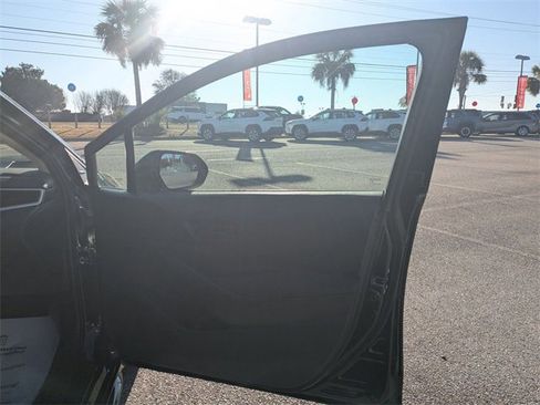 Certified 2025 Toyota Corolla LE image 31