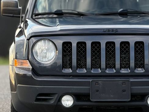 Used 2014 Jeep Patriot Sport w/ Power Value Group FWD image 11