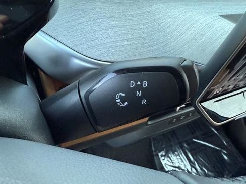 New 2025 Volkswagen ID. Buzz Pro S Plus image 24