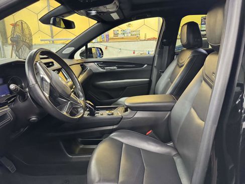 Used 2023 Cadillac XT5 Premium Luxury image 7