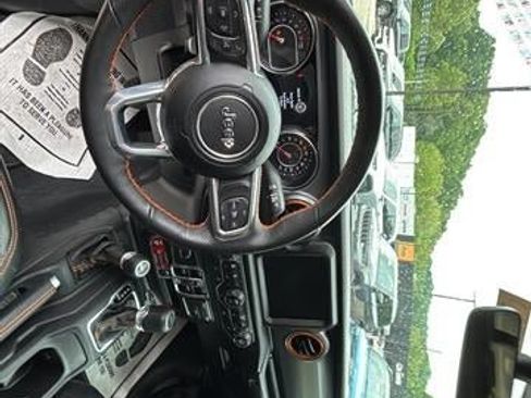 Used 2022 Jeep Gladiator Mojave w/ LED Lighting Group AWD/4WD image 21