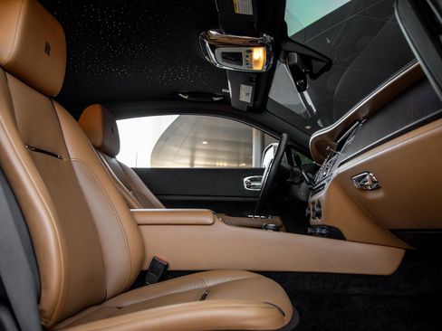 Used 2017 Rolls-Royce Wraith image 44
