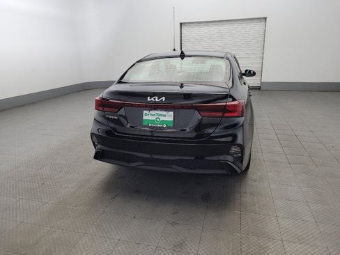 Used 2023 Kia Forte LXS image 7