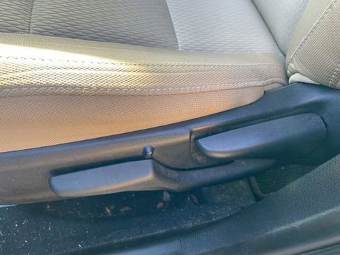 Used 2016 Toyota Corolla LE image 14