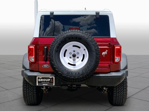 Used 2025 Ford Bronco Heritage Edition AWD/4WD image 4