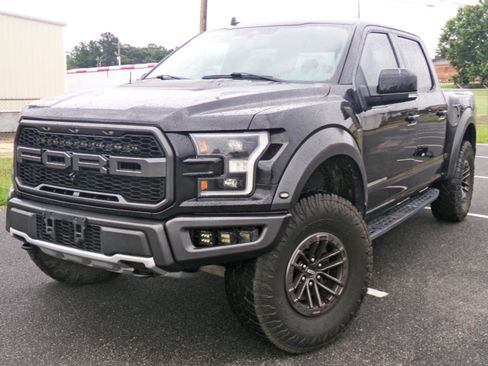 Used 2019 Ford F150 Raptor w/ Equipment Group 802A Luxury AWD/4WD image 1