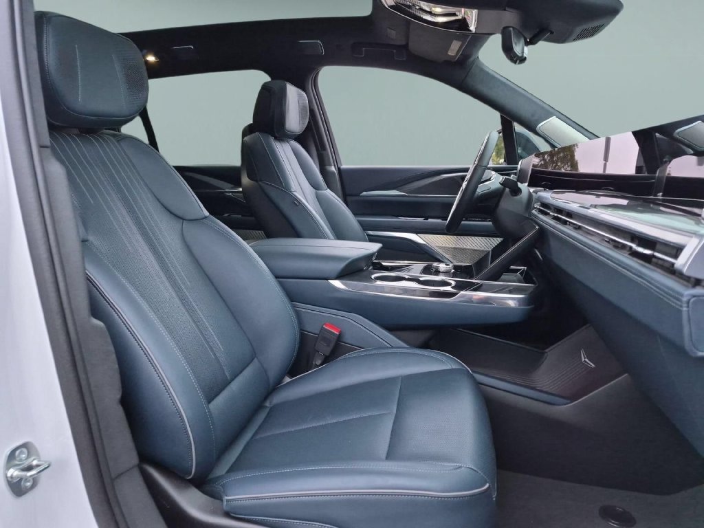 New 2025 Cadillac Escalade IQ Sport 2 AWD/4WD image 28
