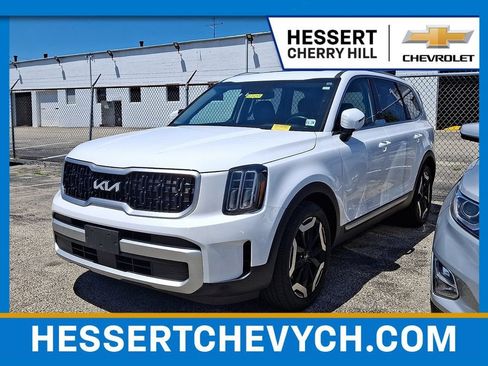 Used 2024 Kia Telluride EX FWD image 1