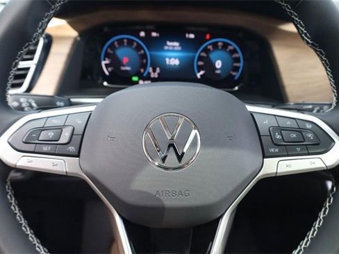 New 2026 Volkswagen Atlas SE image 13