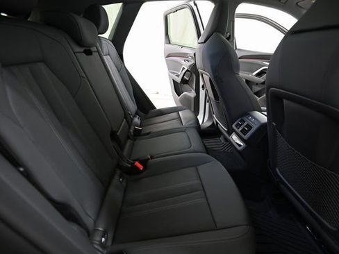 Used 2025 Audi Q5 Premium Plus w/ Premium Plus AWD/4WD image 28