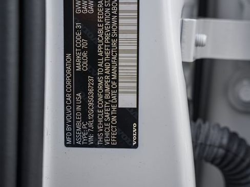 Certified 2025 Volvo S60 B5 Plus image 39