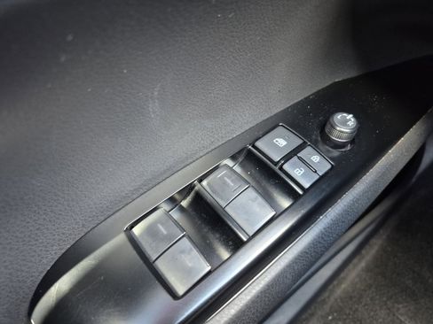 Used 2025 Toyota Camry SE w/ Multimedia Upgrade Package image 13