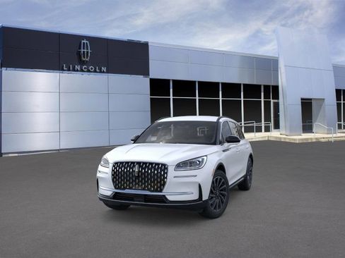 New 2026 Lincoln Corsair Reserve image 2