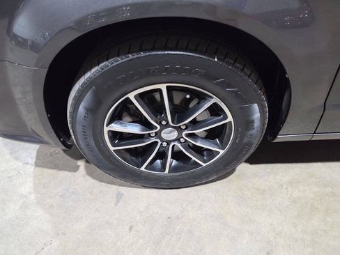 Used 2015 Dodge Grand Caravan SE w/ Quick Order Package 29E SE FWD image 23